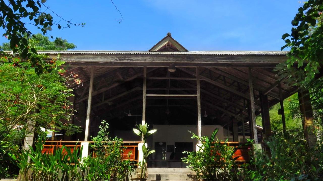 Two Fish Resort Bunaken Extérieur photo