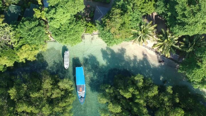 Two Fish Resort Bunaken Extérieur photo