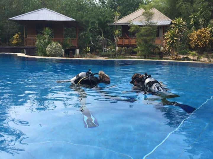Two Fish Resort Bunaken Extérieur photo