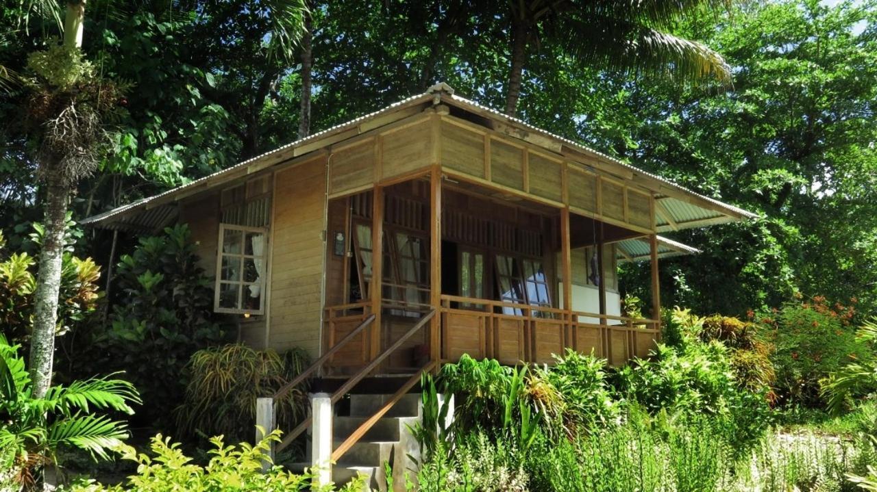 Two Fish Resort Bunaken Extérieur photo