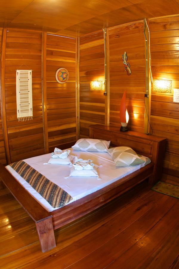 Two Fish Resort Bunaken Extérieur photo